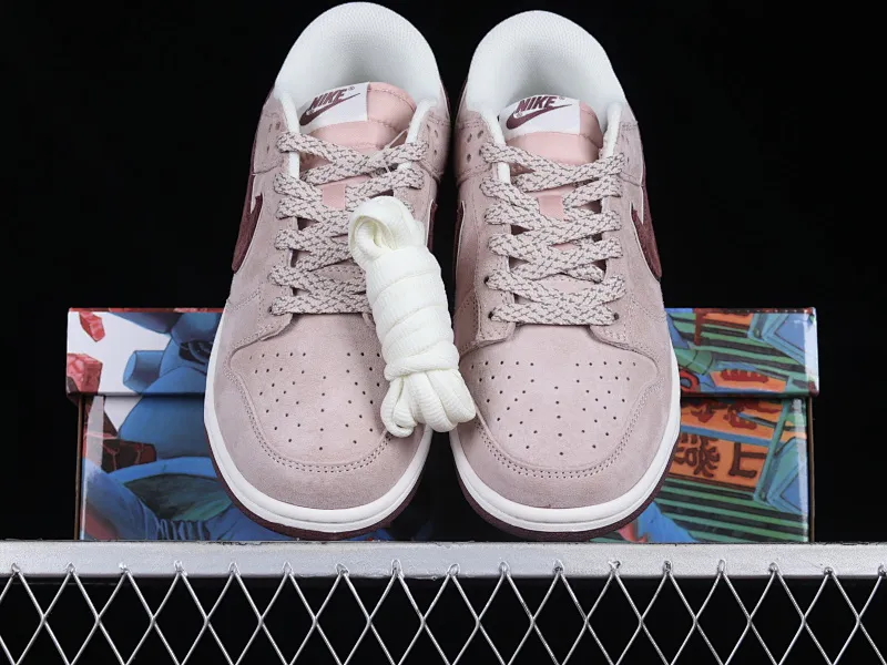 All Categories Nk SB Dunk Series Nk SB Dunk Low Low-top sneakers Otomo Katsuhiro x Nk SB Dunk Low "Steamboy OST" Creative customization collaboration Otomo Katsuhiro co-branded SB low-top sports casual sneakers ST1391-206